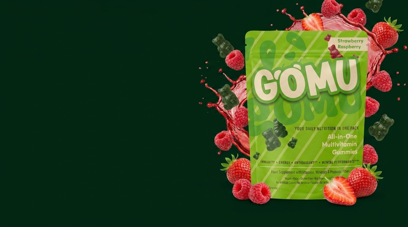 GOMU Daily pouch with berry splash on deep green background